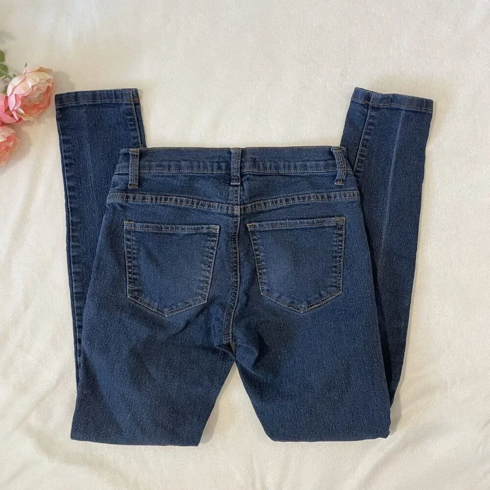 Forever 21 Dark Wash Skinny Jeans